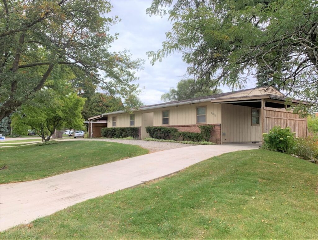 3212 Melody Lane front exterior