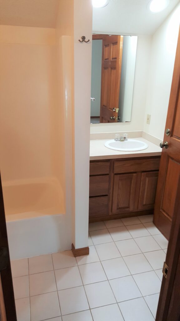304 Rumsey full bath