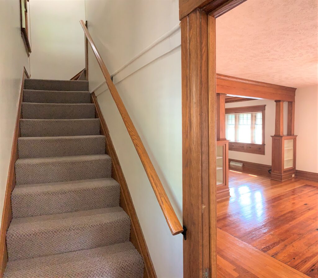 304 Rumsey staircase