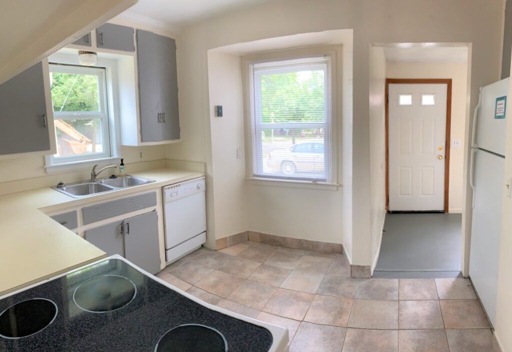 238 Durand St kitchen