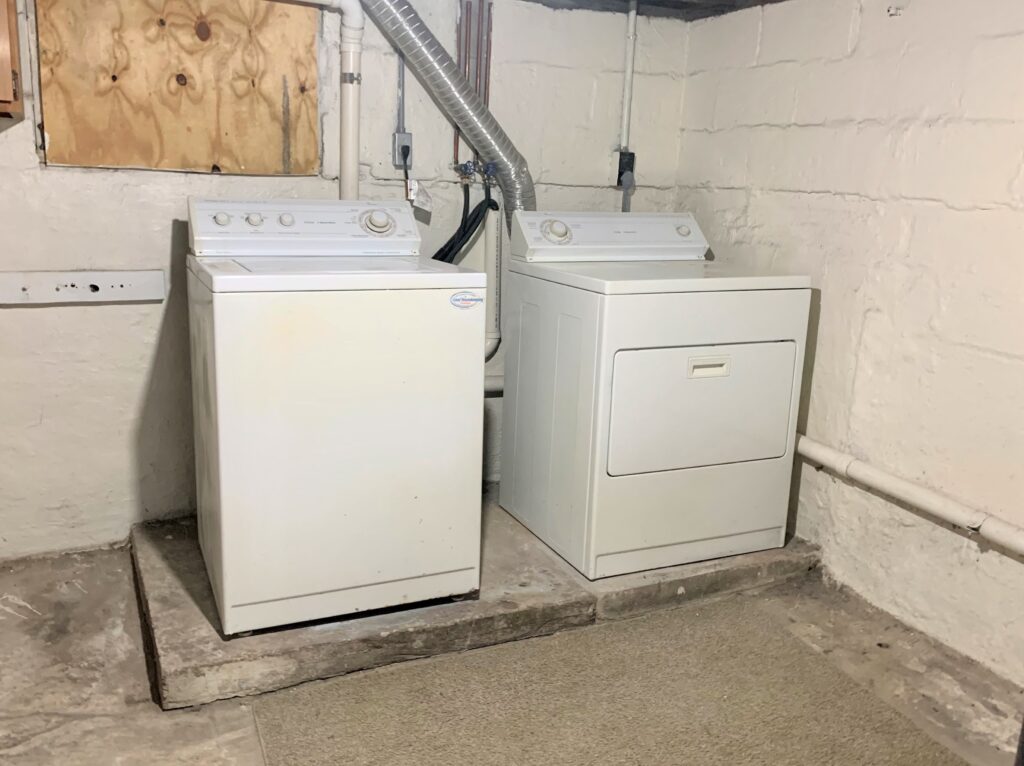 304 Rumsey laundry