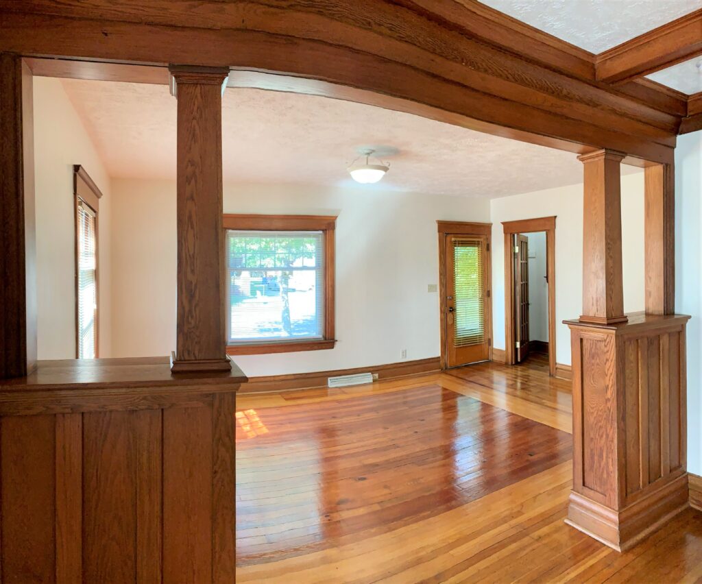 304 Rumsey living room entrance